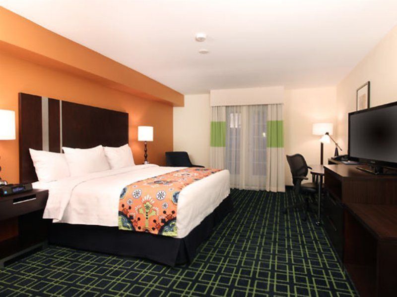 Fairfield Inn & Suites San Diego Old Town Habitación foto